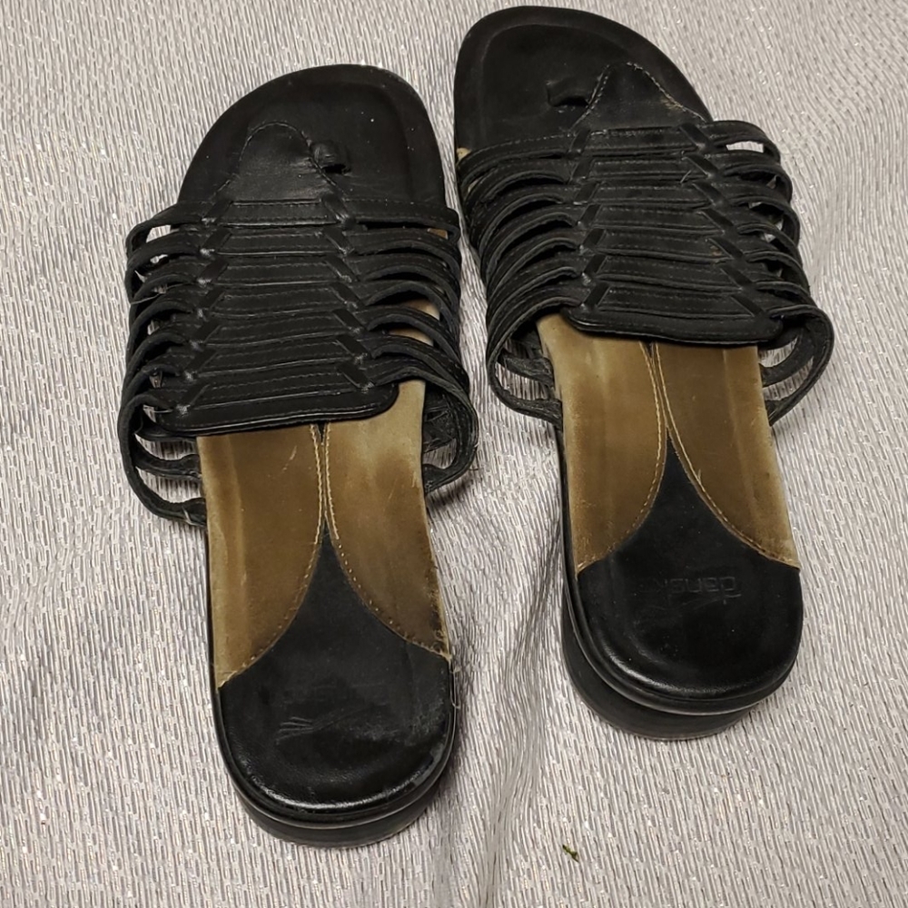 Dansko sandal size 39 8.5 or 9